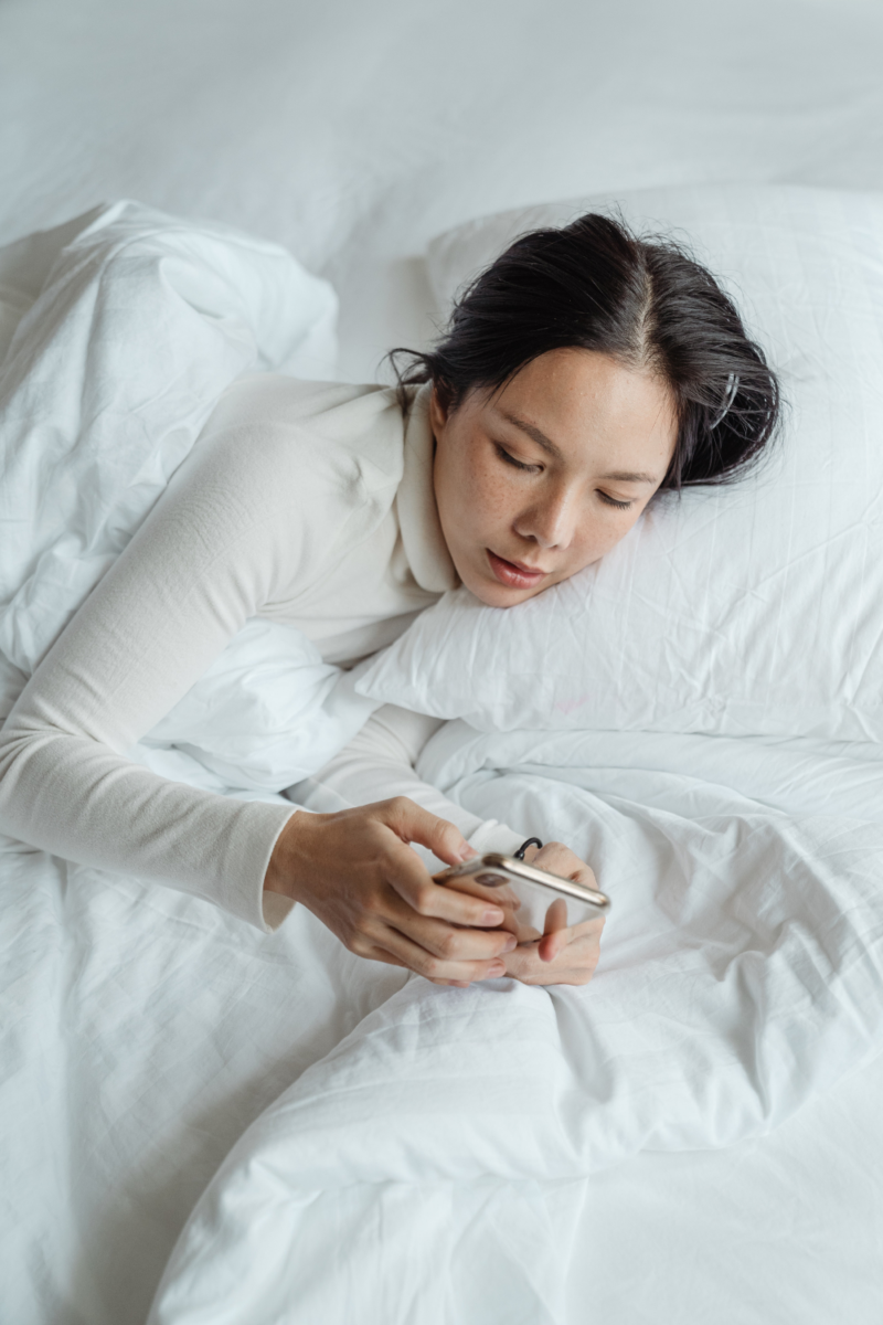 Why should you stop checking your phone in the morning?