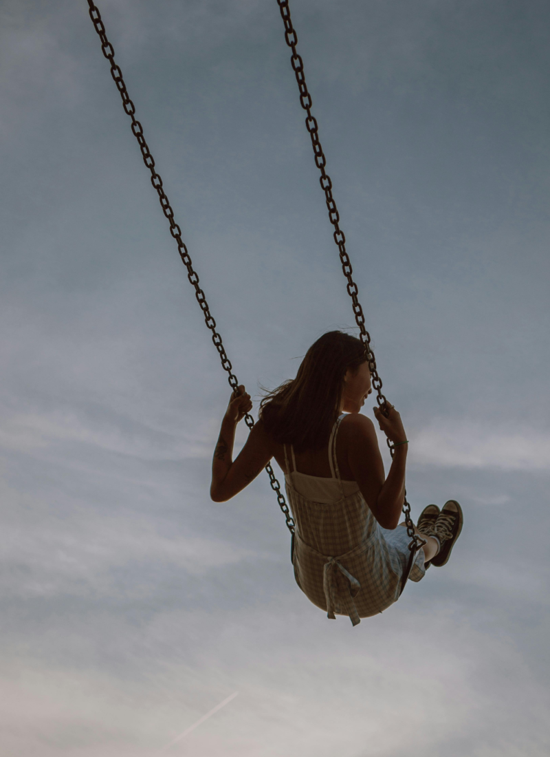 11 simple ways to get out of your comfort zone as an introvert