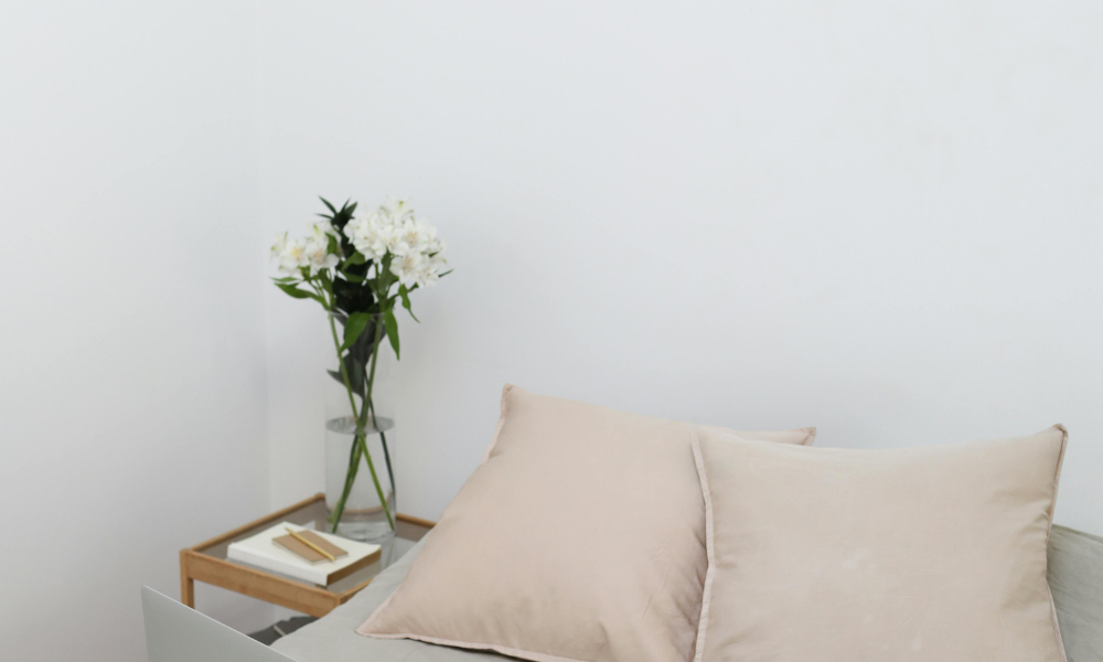 How to Declutter Your Bedroom in One Day for a Calmer Mind