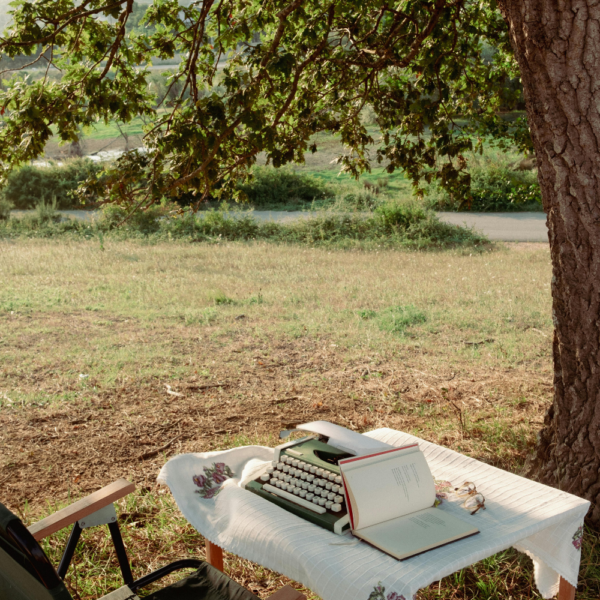 7 Inner Child Journal Prompts for Burnout in Your 30s